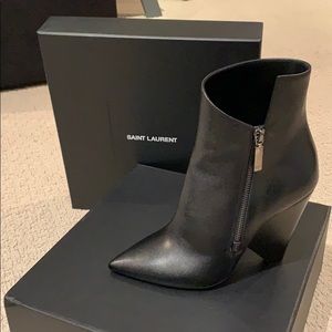 Saint Laurent Niki 105mm leather bootie